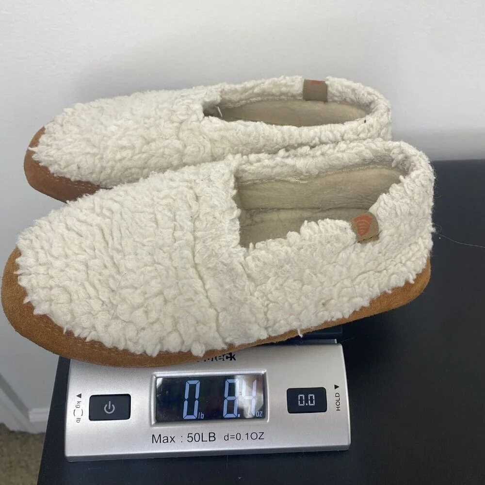 Acorn Kid's White Buff Popcorn Suede Heel Size 5-6 Mice Fleece Lining Slipper